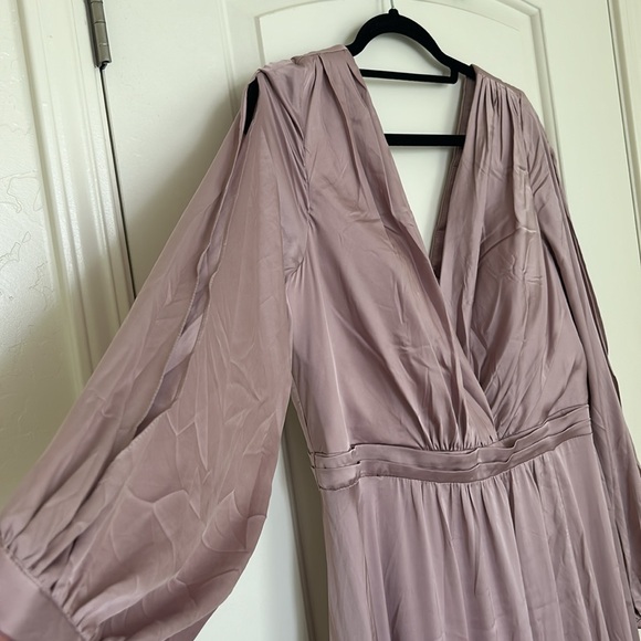 Cinderella Divine mauve color Formal dress - Picture 3 of 11